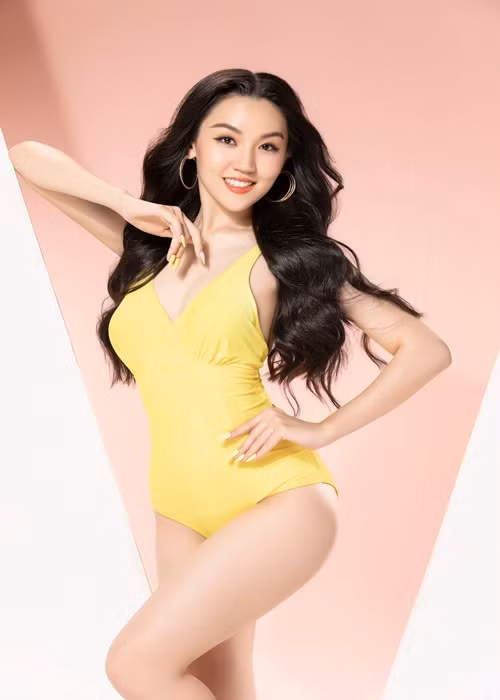 Vào lúc 17h30 ngày 17/12, đêm thi Best In Swimsuit sẽ diễn ra. Chung kết Hoa hậu Việt Nam 2022 dự kiến tổ chức ngày 23/12.