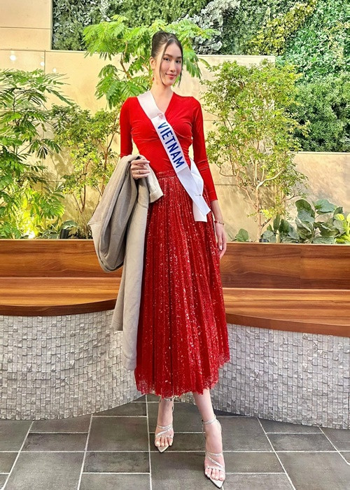 Khi trở thành đại diện Việt Nam ở Miss International - Hoa hậu Quốc tế, Á hậu Phương Anh được kỳ vọng sẽ làm nên chuyện bởi tài sắc vẹn toàn.