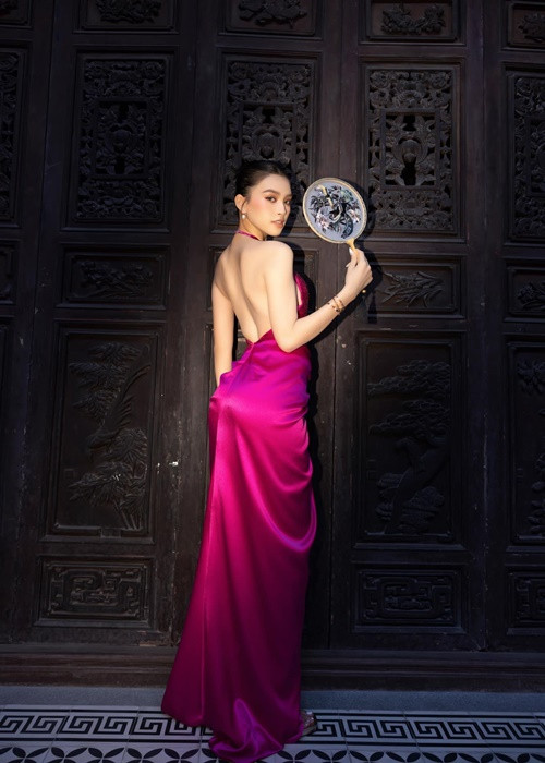 Nói về cảnh yêu đương giữa Trường Giang và Tiểu Vy, Nhã Phương cho hay: “Khi xem phim, tôi không nghĩ đó là chồng mình. Những gì tôi thấy là đoạn phim rất ngôn tình, dễ thương, xem rất thích".