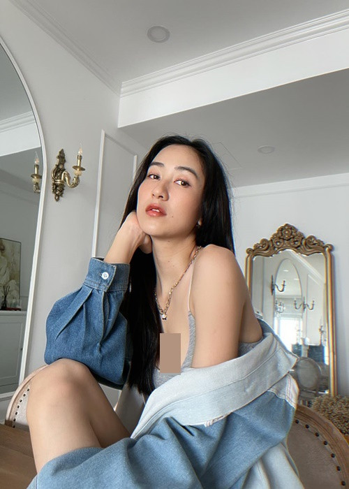 Hà Thu có phong cách thời trang đa dạng.