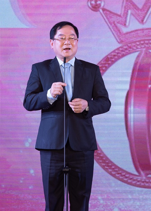 Trong buổi họp báo, ông Lê Xuân Sơn - Trưởng Ban tổ chức; Trưởng Ban giám khảo khẳng định Hoa hậu Việt Nam 2022 mong muốn tìm ra cô gái có vẻ đẹp bên ngoài lẫn tri thức và những phẩm chất về mặt tâm hồn. “Chấm thi là một quá trình dài chứ không phải chỉ dựa trên phần ứng xử của Top 5. Các giám khảo cũng đã hình dung về top 5 của riêng mình và kết quả sẽ dựa trên sự đồng thuận chung của tất cả thành viên trong ban giám khảo”, ông Lê Xuân Sơn chia sẻ thêm.