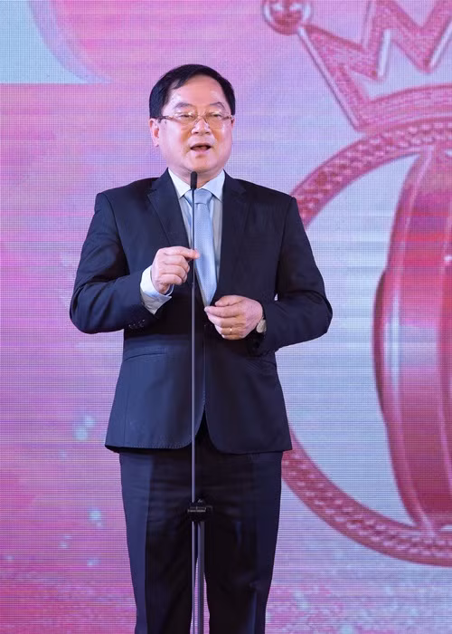 Trong buổi họp báo, ông Lê Xuân Sơn - Trưởng Ban tổ chức; Trưởng Ban giám khảo khẳng định Hoa hậu Việt Nam 2022 mong muốn tìm ra cô gái có vẻ đẹp bên ngoài lẫn tri thức và những phẩm chất về mặt tâm hồn. “Chấm thi là một quá trình dài chứ không phải chỉ dựa trên phần ứng xử của Top 5. Các giám khảo cũng đã hình dung về top 5 của riêng mình và kết quả sẽ dựa trên sự đồng thuận chung của tất cả thành viên trong ban giám khảo”, ông Lê Xuân Sơn chia sẻ thêm.