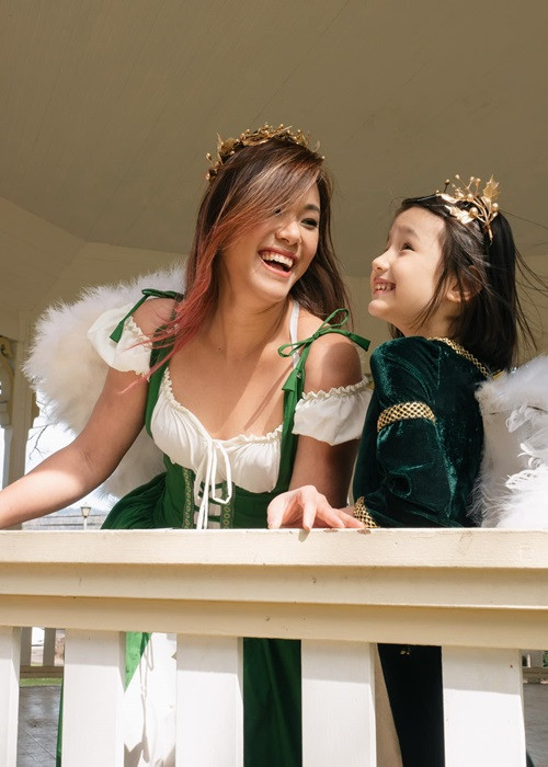 Vợ chồng Phương Vy Idol đặt tên con gái là Ailani. Cái tên này mang ý nghĩa là nữ hoàng xinh đẹp ở Hawaii. Ngoài ra, con gái Phương Vy còn có tên thân mật là Kuru, một từ tiếng Nhật để chỉ những lọn tóc xoăn vì bé có mái tóc xoăn giống bố.