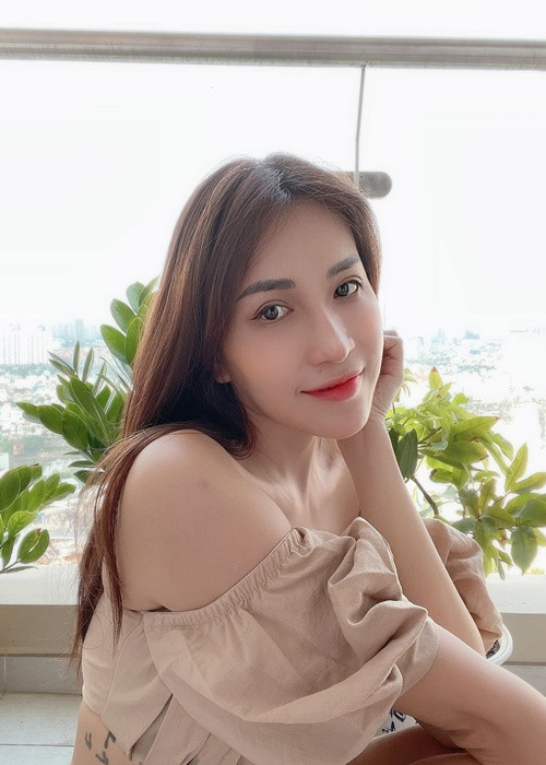 Năm 2020, trong chương trình Nói đi ngại gì, Khả Như chia sẻ, món đồ đắt tiền nhất cô từng mua là căn nhà 4 tỷ đồng.