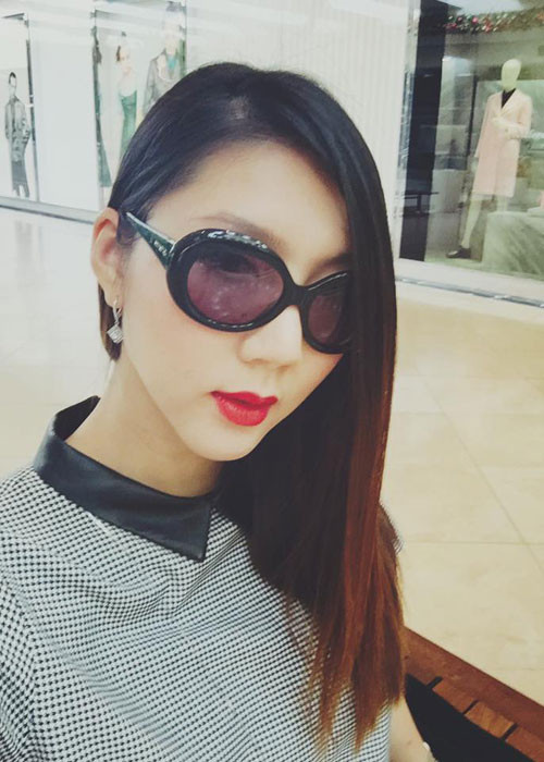 Cách đây 8 năm, Ngọc Quyên rời Việt Nam sang Mỹ định cư. Ở xứ cờ hoa, chân dài kinh doanh.