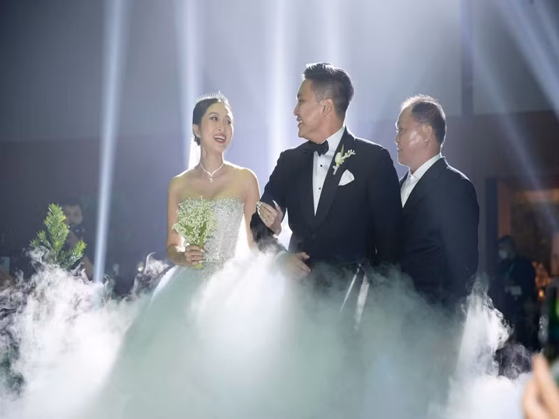 Tháng 10/2022, cặp đôi "chị em" tổ chức đám cưới.