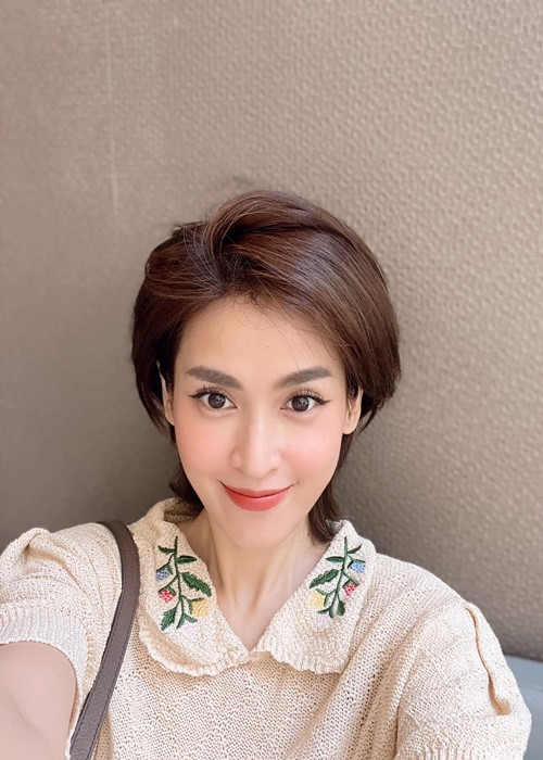 Tú Vi ngày càng trẻ trung sau khi lấy chồng, sinh con.