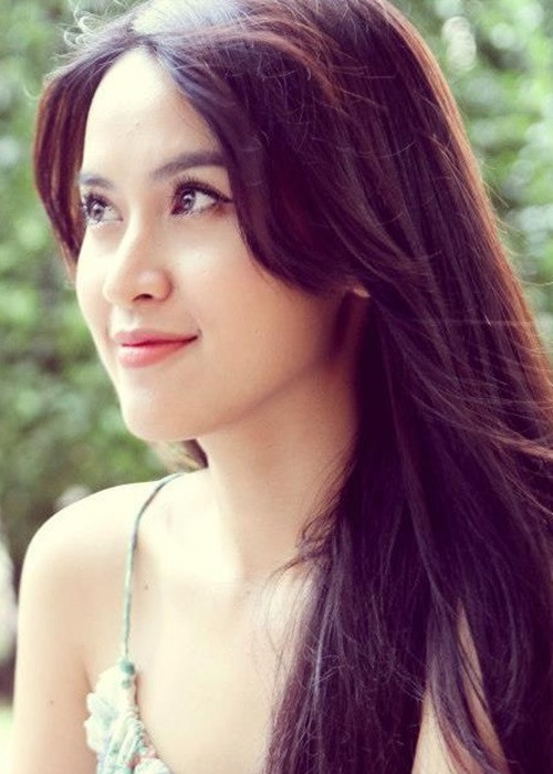 Nhiều người cho rằng có lẽ gương mặt của Tú Vi thay đổi do sửa răng.