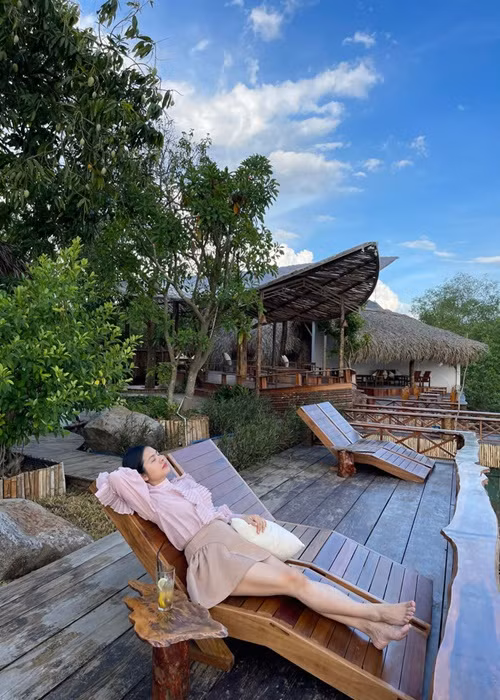 Vợ chồng Vân Trang còn có khu vườn sinh thái tại Tiền Giang rộng tới 50.000m2.