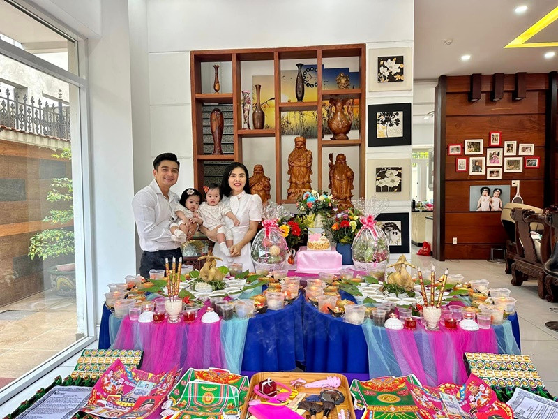 Hiện tại, vợ chồng Vân Trang sống ở căn biệt thự rộng rãi ở quận 7, TP HCM.