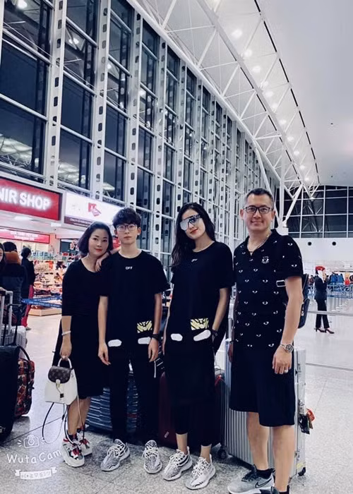 Theo lời Huyền My, ngày bé, Việt Anh mơ ước trở thành một nhà khảo cổ, nghiên cứu về khủng long.