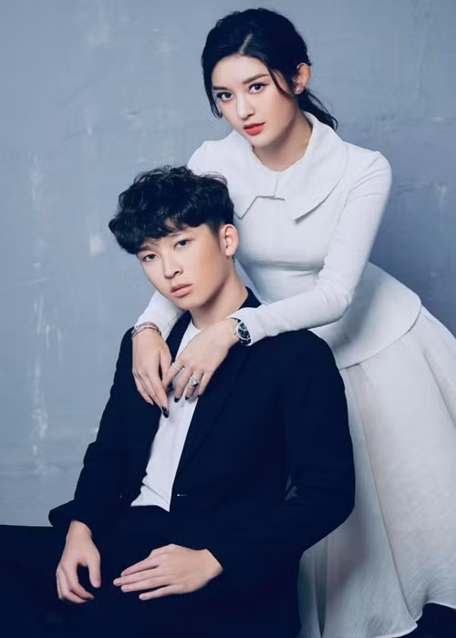 Khi Huyền My đoạt danh hiệu á hậu 1 cuộc thi Hoa hậu Việt Nam 2014, Việt Anh vẫn còn là cậu nhóc mũm mĩm. Hiện tại, cậu bạn có ngoại hình hot boy.