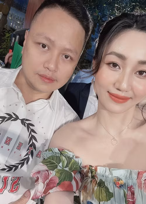 Sau khi lấy chồng, Á hậu hậu 1 Hoa hậu Hoàn vũ Việt Nam 2015 rất hiếm khi xuất hiện tại các sự kiện giải trí.