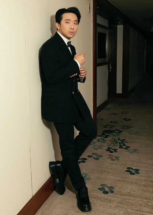 Trấn Thành luôn bận rộn với công việc.