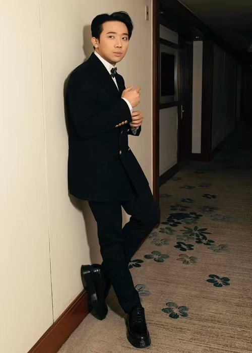 Trấn Thành luôn bận rộn với công việc.