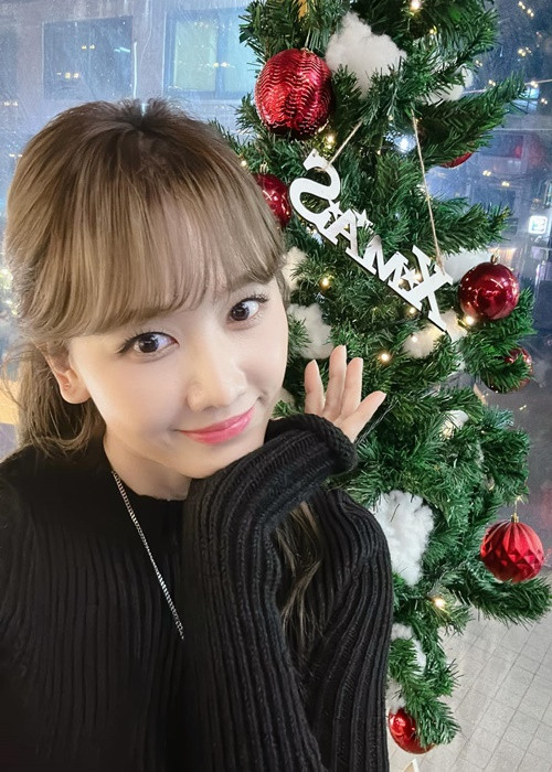 Hồi tháng 11 vừa qua, nữ ca sĩ cho biết, dù hồi phục tới 90%, cô vẫn châm cứu và phải điều trị ít nhất 3 tháng nữa.