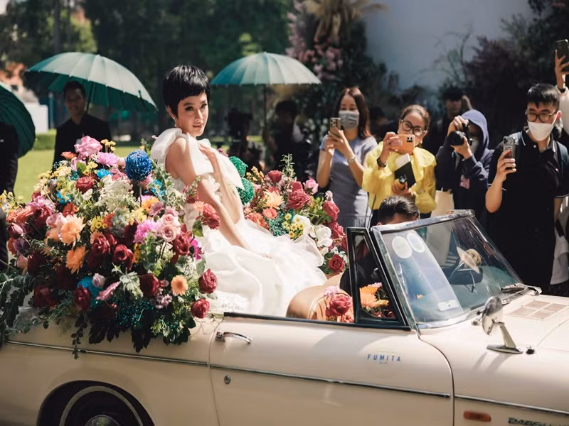 “Bà mẹ nhí” khoe nhận được nhiều lời mời đóng phim điện ảnh khi trở lại. Ảnh: FBNV