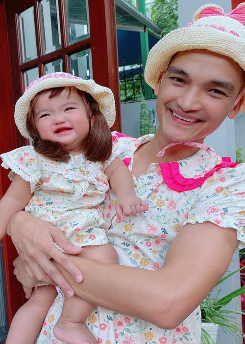 Càng lớn, bé Minnie càng bụ bẫm, đáng yêu.