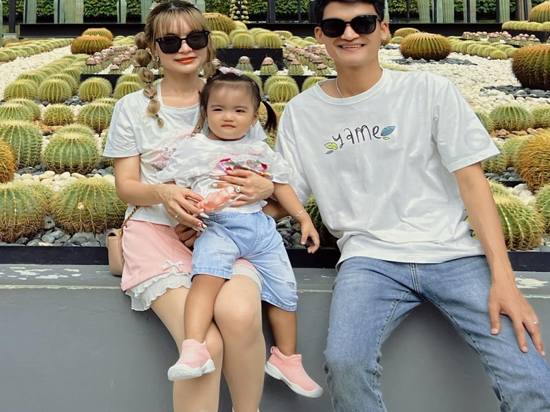 Tổ ấm hạnh phúc của Mạc Văn Khoa khiến nhiều người ghen tỵ.