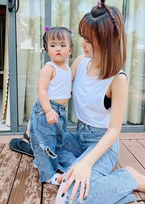 Thảo Vy và Mạc Văn Khoa định tổ chức hôn lễ từ khi chưa có em bé nhưng vì dịch bệnh nên phải hoãn cưới. Giữa năm 2022, cặp đôi làm đám cưới nên bé Minnie được có mặt trong ngày trọng đại của bố mẹ. Đó cũng là ước mơ của Thảo Vy.