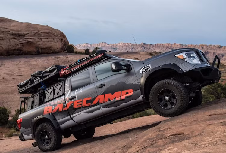 Để quảng cáo cho khả năng địa hình và sức tải của phiên bản Titan XD PRP-4X "hàng khủng", Nissan đã tạo ra mẫu xe độ có tên gọi Titan XD PRO-4X Project Basecamp. Vừa qua tại triển lãm dành cho những người mê thám hiểm Overland Expo 2017 WEST ở Arizona, Mỹ, phiên bản này đã chính thức được Nissan trưng bày và giới thiệu lần đầu.