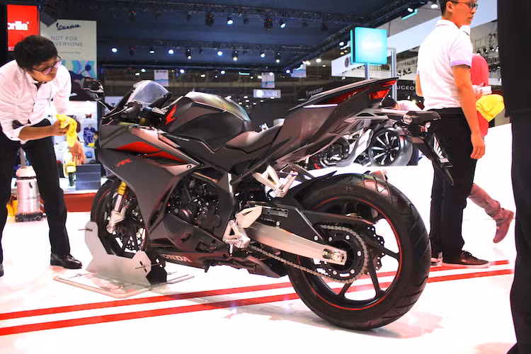 Dù xuất hiện tại triển lãm VMCS 2017, tuy nhiên CBR250RR khó có khả năng được bán tại nước ta dù Honda Việt Nam đã tuyên bố sẽ bước chân vào thị trường xe phân khối lớn. Hiện mới chỉ xuất hiện tại Nhật và Indonesia, nhiều khả năng phiên bản "quốc tế" của xe có thể sẽ là CBR300RR hoặc CBR350RR. Những phiên bản này sẽ có khả năng cao bán ở Việt Nam hơn để cạnh tranh Yamaha R3 và Kawasaki Ninja 300.