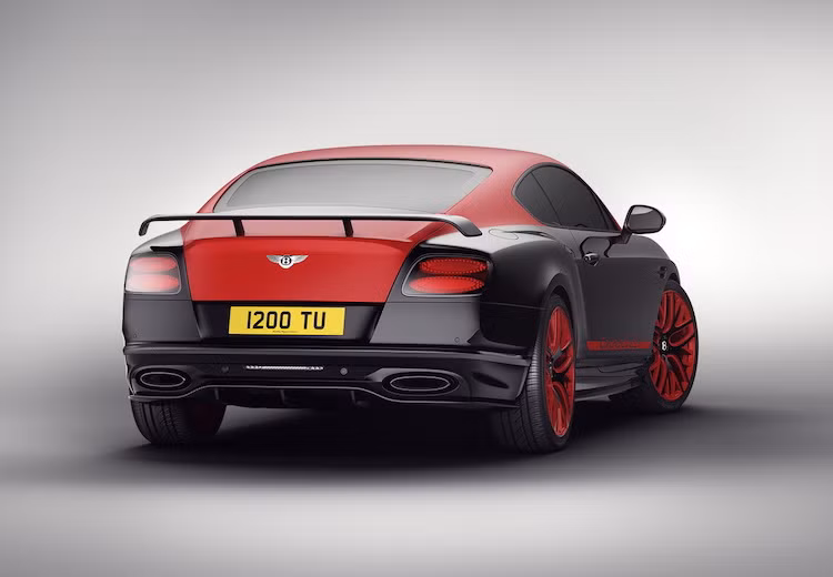 Giống như những chiếc Continental Supersport khác, Continental 24 có ngoại thất mang đậm phong cách xe đua với bodykit thể thao và cánh đuôi gắn cố định phía sau. Ngoài ra, phiên bản này còn được trang bị bộ mâm hợp kim siêu nhẹ có đường kính 21 inch, nằm phía sau là hệ thống phanh gốm-carbon với đường kính đĩa lớn nhất Thế giới.