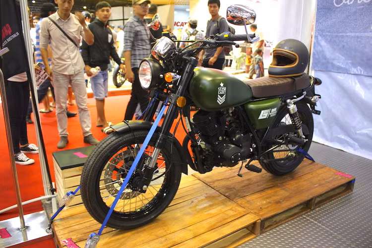 Lô xe này bị cảnh sát Úc nghi ngờ rằng đã được tạo ra từ những phụ tùng có nguồn gốc không minh bạch, hay bị đóng lại số khung và số máy. Các điều tra viên nghi ngờ rằng Braaap đã dập lại số khung và máy của những chiếc môtô do một công ty khác tại New South Wales - Úc sở hữu.