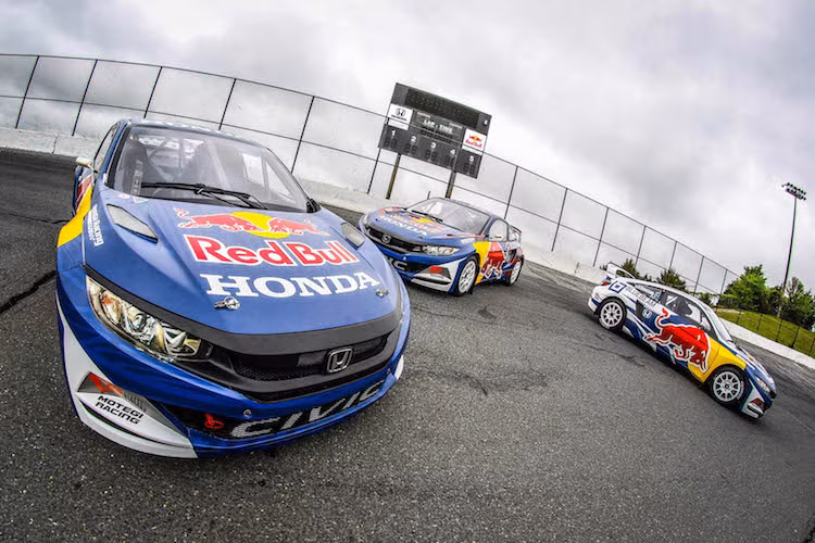 Được phát triển bởi bộ phận phát triển xe đua Honda Performance Development (HPD) và hợp tác cùng hãng sản xuất xe đua rally Olsberg tới từ Thụy Điển, Honda Civic Coupe GRC dựa trên chassis của thế hệ Civic Coupe mới nhất.