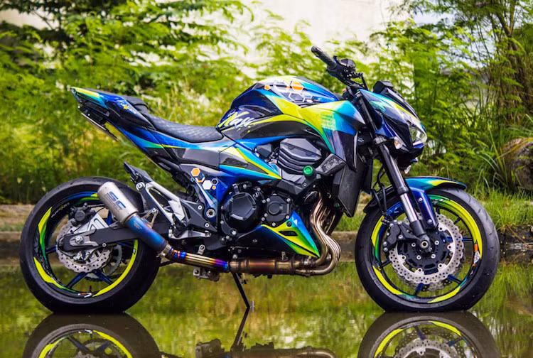 Thời gian hoàn thiện phiên bản độ này bao gồm ốp carbon fiber và sơn airbrush trong khoảng một tháng.