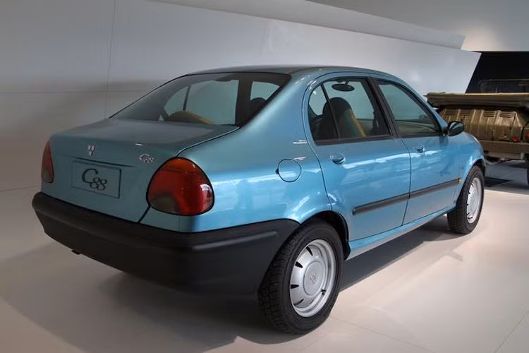 Để có thể giải quyết khó khăn về tài chính, Porsche đã tham gia cuộc thi này cùng nhiều hãng xe khác. Quy định của cuộc thi đó là chiếc xe được thiết kế ra phải có giá thật rẻ và 5 chỗ ngồi. Sau khi chính phủ Trung Quốc công bố cuộc thi, Porsche đã chỉ mất 4 tháng để tạo ra chiếc C88 từ con số 0 và trưng bày nó tại triển lãm ôtô Bắc Kinh ngay trong năm 2004.