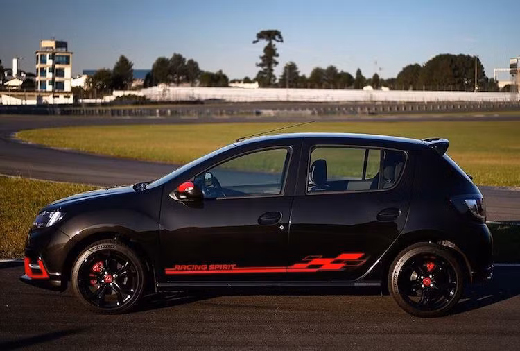 Tại thị trường Brazil, Renault Sandero RS 2.0 Racing Spirit được bán với giá 60.000 Real (tương đương 439 triệu đồng). Như vậy, chiếc xe đắt gấp rưỡi một chiếc Sandero bình thường tại thị trường này.