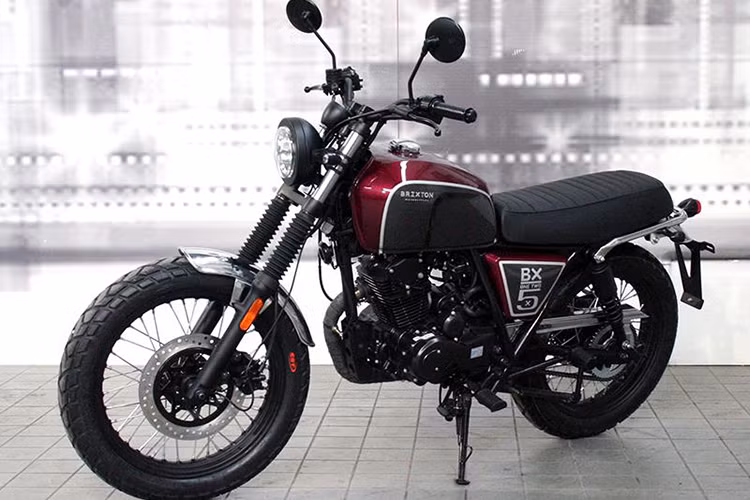 Braaap và Brixton chỉ là 2 trong số rất nhiều những thương hiệu mới thành lập, được tạo ra với mục đích cung cấp những mẫu xe với kiểu dáng hoài cổ và "thân thiện" với những người mới biết chạy môtô. Tại châu Âu và Mỹ, những thương hiệu này xuất hiện rất nhiều, một số cái tên có thể kể tới gồm Herald, Mutt, Sinnis, AJS, Francis-Barnett, New Imperial...