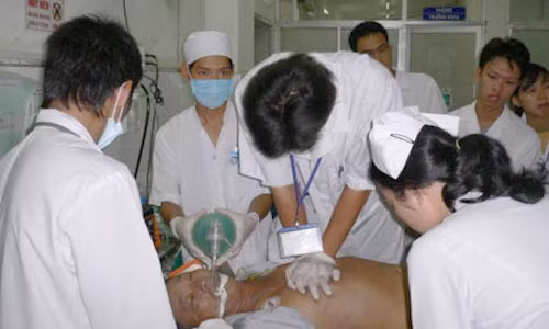 Vu 18 benh nhan soc phan ve: Them mot nguoi tu vong