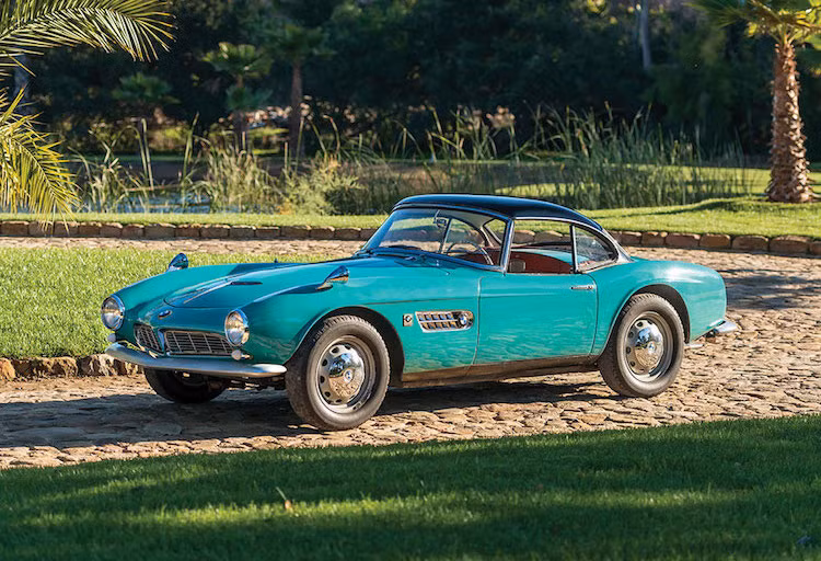 Được đánh giá là "hàng hiếm" hiện nay, chiếc xe mui trần BMW 507 là một mẫu xe 2 chỗ (roadster) hạng sang, chỉ được sản xuất từ 1956 tới 1959. Hiện nay, 507 là một trong những mẫu xe có giá trị nhất từng được sản xuất bởi BMW.