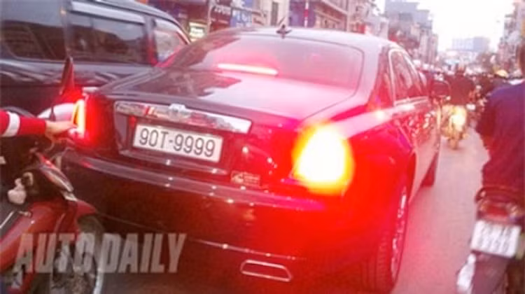Thêm một chiếc Rolls-Royce biển tứ quý 9 tại tỉnh Hà Nam.