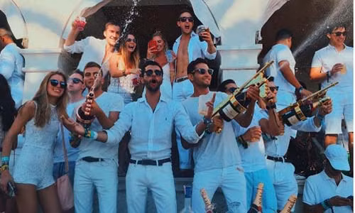 Tuy nhiên, tuổi Sửu cũng có thể gặp những giai đoạn rắc rối vào giữa năm 2017, nhưng qua những thời khắc này, tất cả sẽ ổn thỏa. Thời gian đó, bạn nên tránh ra ngoài vào ban đêm, cẩn thận với đồ đạc và tiền bạc khi đi ra ngoài một mình. Ảnh minh họa. 