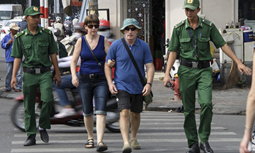 Nguoi dan TPHCM noi gi ve bo quy tac ung xu cua So Du lich?