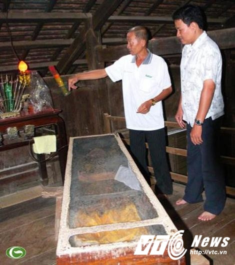 Xac chet 50 nam van nhu dang ngu trong nha o mien Tay-Hinh-3