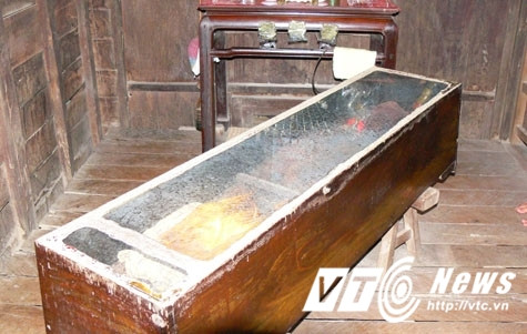 Xac chet 50 nam van nhu dang ngu trong nha o mien Tay-Hinh-2