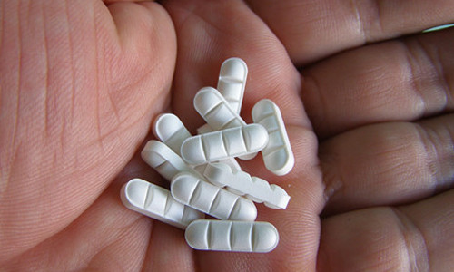 Phat nhieu nha thuoc ban thuoc het han su dung