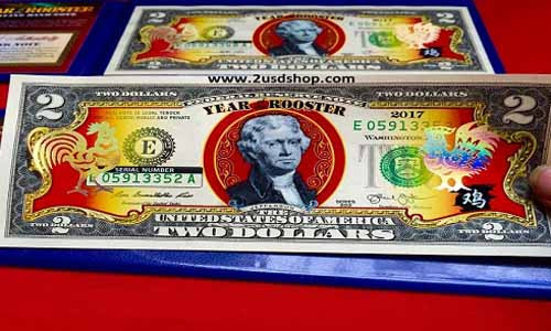 To tien 2 USD hinh ga hut khach thi truong qua Tet