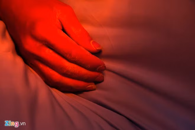 Nhiều nạn nhân khi đã nhập viện nhưng tên tay vẫn còn các vết bùn dơ.