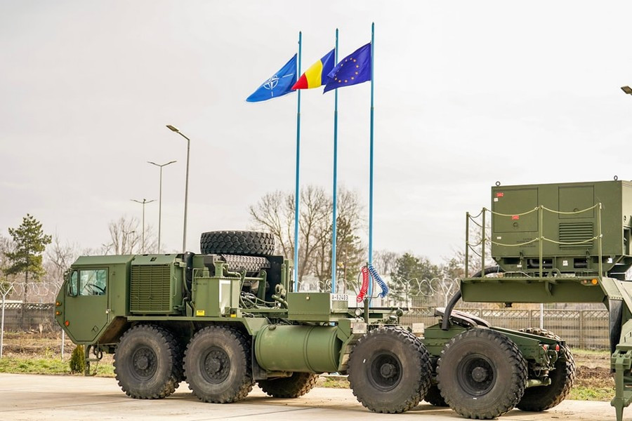 Tổng thống Romania nói thêm, ông cần bàn vấn đề này với Hội đồng Quốc phòng tối cao, bởi vì “việc thiếu hệ thống phòng thủ là không thể chấp nhận”, và "cần phải hiểu những gì có thể xảy ra cũng như nhận lại".