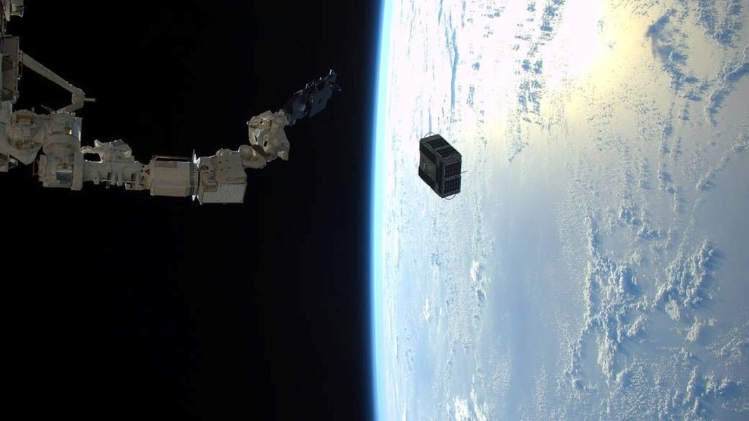 Giới chức Mỹ từ lâu đã nghi ngờ Nga đang tìm cách phát triển khả năng chống vệ tinh bằng đầu đạn hạt nhân. Nhưng chỉ đến gần đây họ mới có thể bắt đầu theo dõi tiến độ nghiên cứu của Nga trong lĩnh vực này.