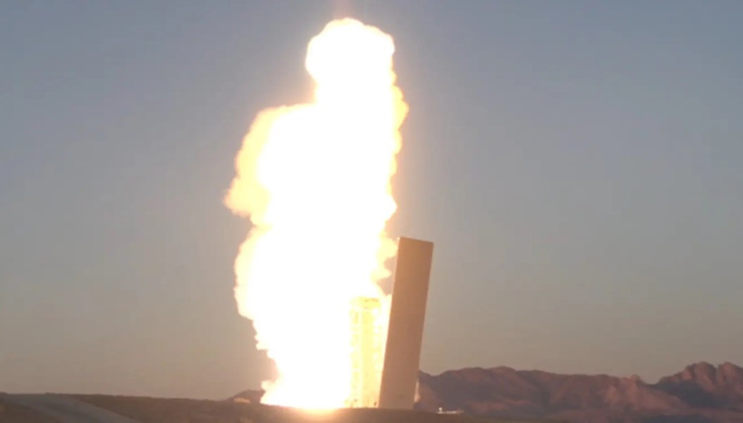 Tuy nhiên mới đây Hải quân Mỹ đã thử nghiệm thành công tên lửa PAC-3 MSE phóng từ ống phóng thẳng đứng Mk 41 bắn hạ một tên lửa hành trình đóng giả mục tiêu.