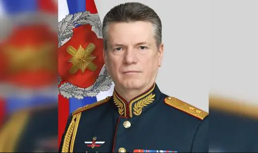 Cũng bị bắt với cùng cáo buộc nhận hối lộ như ông Ivanov là Trung tướng Yury Kuznetsov, Tổng cục trưởng Tổng cục Nhân sự - Bộ Quốc phòng, ngày 14/5 truyền thông Nga đưa tin. Ngoài ra, Thiếu tướng Ivan Popov, cựu chỉ huy Quân đoàn 58, bị bắt vì nghi gian lận quy mô lớn.