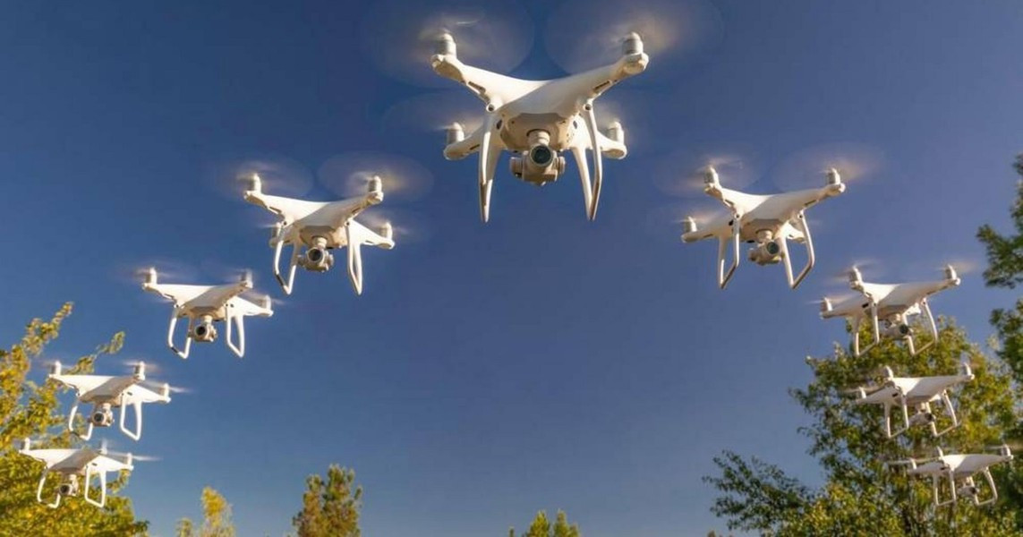 Điều đáng chú ý khi mỗi phát bắn để hạ chiến thuật bầy đàn drone có chi phí khoảng 0,12 USD.