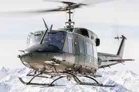 Vào năm 1997, một chiếc Bell 212 do hãng vận tải hàng không Petroleum Helicopters vận hành đã bị rơi ngoài khơi bờ biển bang Louisiana (Mỹ), khiến 8 người thiệt mạng. Chiếc trực thăng khi đó đang thực hiện nhiệm vụ vận chuyển ngoài khơi như thường lệ thì gặp sự cố cơ học dẫn đến hậu quả thảm khốc kể trên.