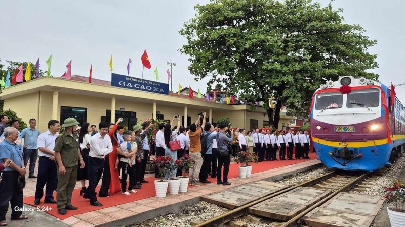 Tuyến đường sắt Lào Cai – Quảng Ninh cần vốn gần 184 nghìn tỷ Tuyen duong sat Lao Cai – Quang Ninh can von gan 184 nghin ty